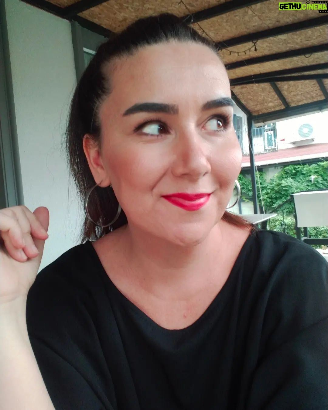 Ümmü Putgül - 1.2K Likes - Hadi iltifat 😁🌟🤩