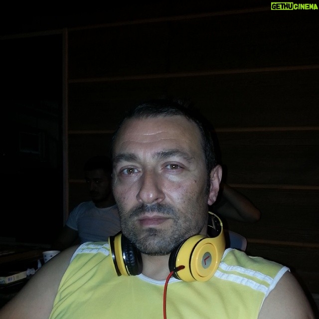 Şendoğan Öksüz Instagram - Hep aynı yüze bakmaktan sıkılmıştım....