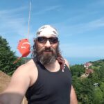 Şendoğan Öksüz Instagram – Bu gün de böyle….. Karnelerini alan tüm öğrencilere iyi tatilleeeeerrrrrrr…..😉😆😁😂🤣