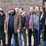 Şendoğan Öksüz Instagram – Bu gün günlerden SAK  iyi seyirler Türkiyem..
#cemalreis 
#SenAnlatKaradeniz #her #çarşamba #atv ‘de  @atvturkiye @senanlatkaradeniz .
#İremHelvacıoğlu  #MehmetAliNuroğlu #SinanTuzcu #ÖyküGürman #GözdeKansu #CemKenar #FurkanAksoy #BelfuBenian #NurşimDemir #SaitGenay  #NalanKuruçim #FarukAcar  #ŞendoğanÖksüz #DemirBirinci #DilaAktaş #ÇağlaÖzavcı #ÖzgürBiber #PalaDayı #EmreÖn #SenemGöktürk
#OsmanSınav #YeniDizi  #ATV #Sinegraf
@iremhlvcioglu  @mehmetalinuroglu_  @sinan_tuzcu1 @oykugurman @gozdekansu @furkanaksoytr @cemanilkenar @belfuu @nursimdemir @saitgenay @nalankurucim @byshendi @ozgurbiber @on_emre @senemgokturk @emre.kabakusak @ayseyaziyor @nehirerdemhikayeleri @nesrinnamal @mertdncr Rize Province