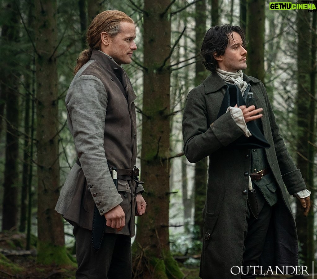 César Domboy Instagram - Open on Sunday… Droughtlander is officially over @outlander_starz 6 launches today loves !! Milord and Minilord up to no good ⚔️❤️ @samheughan @starz @sptv Fraser's Ridge, North Carolina
