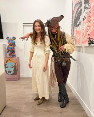 Cameron Dallas Instagram - *Captain Jack Sparrow & Elizabeth Swan ; Happy Halloween 🏴‍☠️
