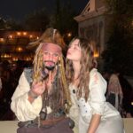 Cameron Dallas Instagram - *Captain Jack Sparrow & Elizabeth Swan ; Happy Halloween 🏴‍☠️