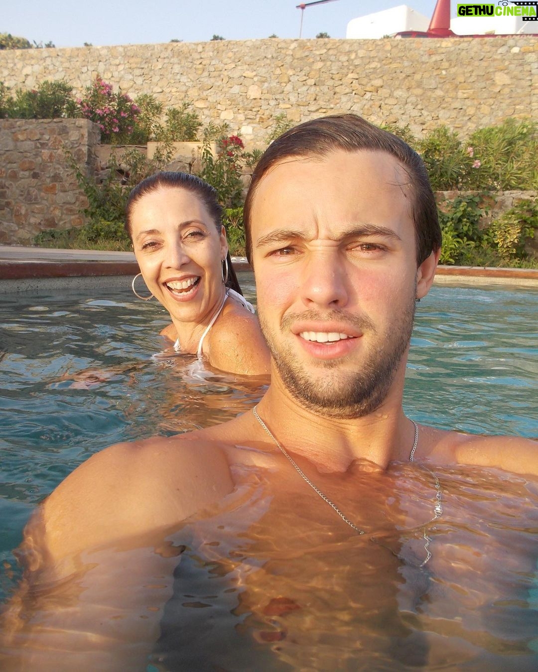 Cameron Dallas Instagram - Mykonos wassssss it ☀️🇬🇷
