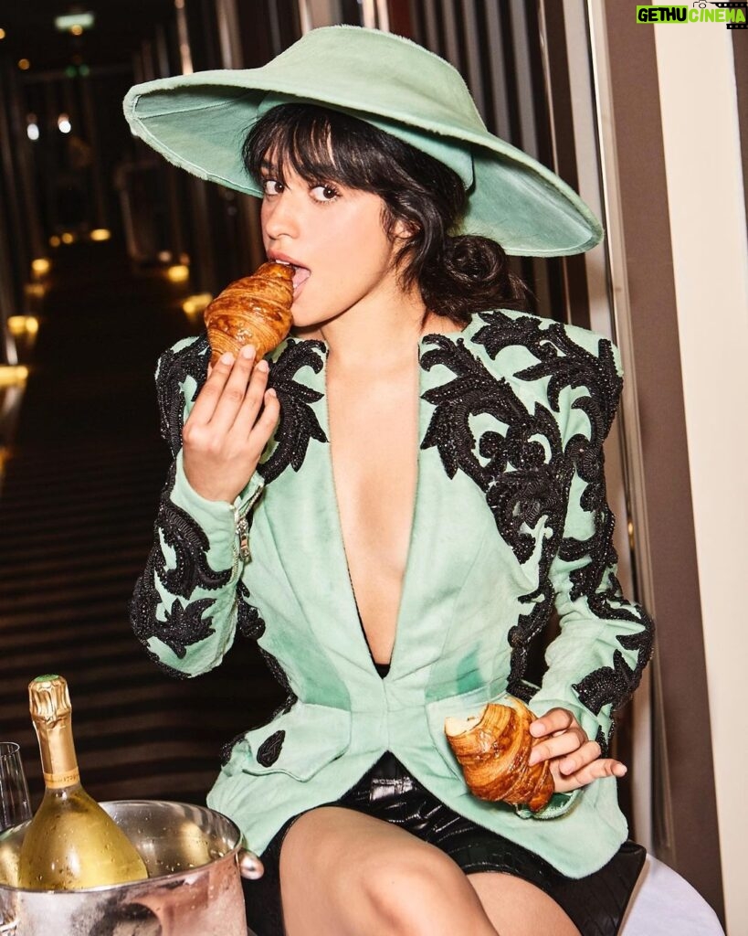 Camila Cabello Instagram - @ellenvonunwerth and I met the day before this at a show in Paris. i’ve loved her work since forever and, as a person, she makes life a party. she was like “let’s have a shoot for fun in your hotel room” ✨I love women like her: adventurous, spontaneous, rebellious, kind. Rob rounded up some clothes, we ordered some croissants, and put on Renaissance ✨