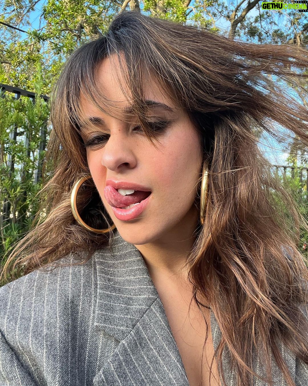 Camila Cabello Instagram - espacio 23 😩❤️🩹😻 El Espacio 23