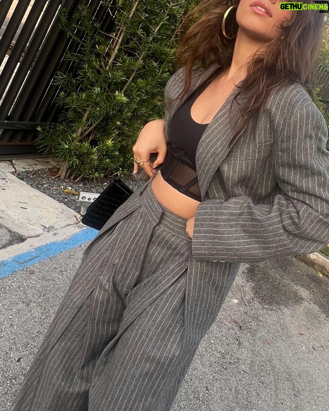Camila Cabello Instagram - espacio 23 😩❤️🩹😻 El Espacio 23