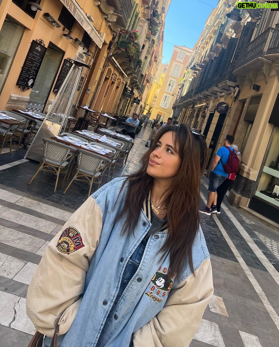 Camila Cabello - 1.9 Million Likes - muy yummy 😋🍓💘🎀🍬🦩🩰