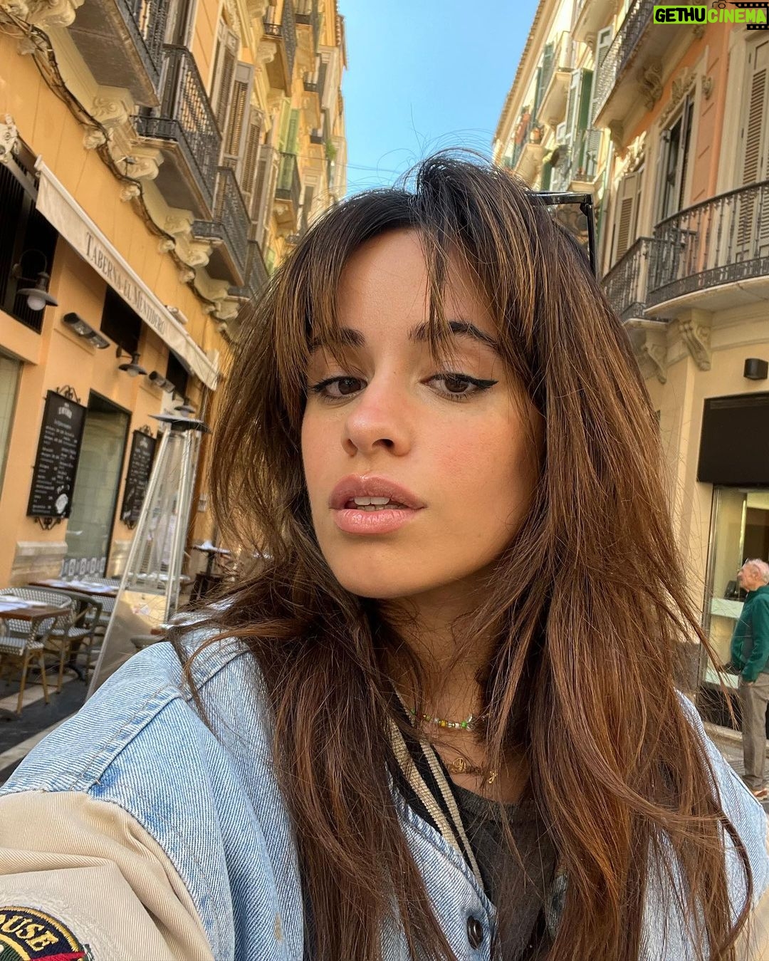 Camila Cabello - 1.9 Million Likes - muy yummy 😋🍓💘🎀🍬🦩🩰