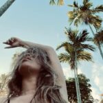 Camila Cabello Instagram - see me on tv while we island hoppin’ 🎶✍🏼✍🏼✍🏼✍🏼