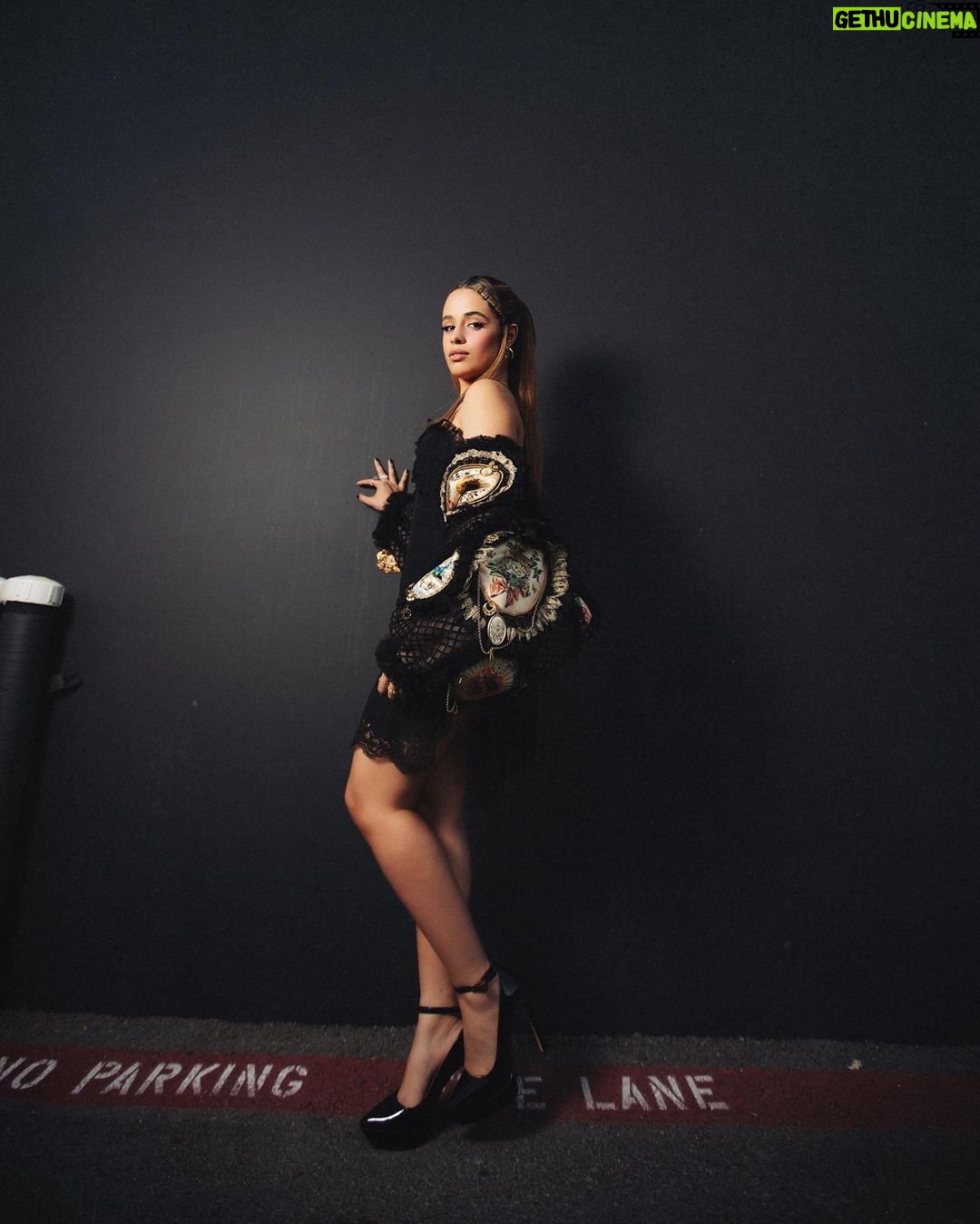 Camila Cabello Instagram - #teamcamila is performing tonight on #thevoice 🎉🎉🎉