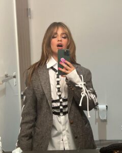 Camila Cabello Instagram - it’s giving Grammy nominated dark academia 🎉🎉🎉🎉🎉🎉🎉🎉