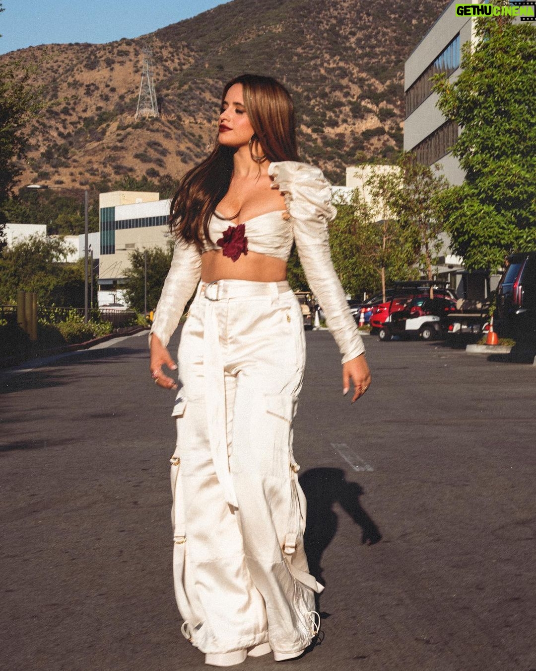 Camila Cabello Instagram - about to fill up my team! Watch #TheVoice tonight at 8p EST on @nbc 💃🏻 #TeamCamila