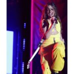Camila Cabello Instagram - I DONT KNOW A LOT OF PORTUGUESE BUT EU COMO PAO E EU BEBO LEITE E EU TE AMO BRASIL !!!!!!!!!!!!!! 🇧🇷🇧🇷🇧🇷🇧🇷🇧🇷🇧🇷🇧🇷🇧🇷🇧🇷🇧🇷🇧🇷 thank you to all the amazing artists who were involved in building this show 🫀 FAMILIA: creative director/ video content: @tawbox choreographers: @calvitjr @sarabiv musical director: @edwinjcarranza makeup/hair: @dimitrishair @patrickta styling: @robzangardi @marielhaenn @hannah.margeson LD: @suluko.ltd lighting programmer: @danyounglights video Programmer: @samuellisher Rock in Rio