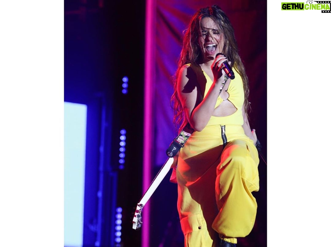 Camila Cabello Instagram - I DONT KNOW A LOT OF PORTUGUESE BUT EU COMO PAO E EU BEBO LEITE E EU TE AMO BRASIL !!!!!!!!!!!!!! 🇧🇷🇧🇷🇧🇷🇧🇷🇧🇷🇧🇷🇧🇷🇧🇷🇧🇷🇧🇷🇧🇷 thank you to all the amazing artists who were involved in building this show 🫀 FAMILIA: creative director/ video content: @tawbox choreographers: @calvitjr @sarabiv musical director: @edwinjcarranza makeup/hair: @dimitrishair @patrickta styling: @robzangardi @marielhaenn @hannah.margeson LD: @suluko.ltd lighting programmer: @danyounglights video Programmer: @samuellisher Rock in Rio