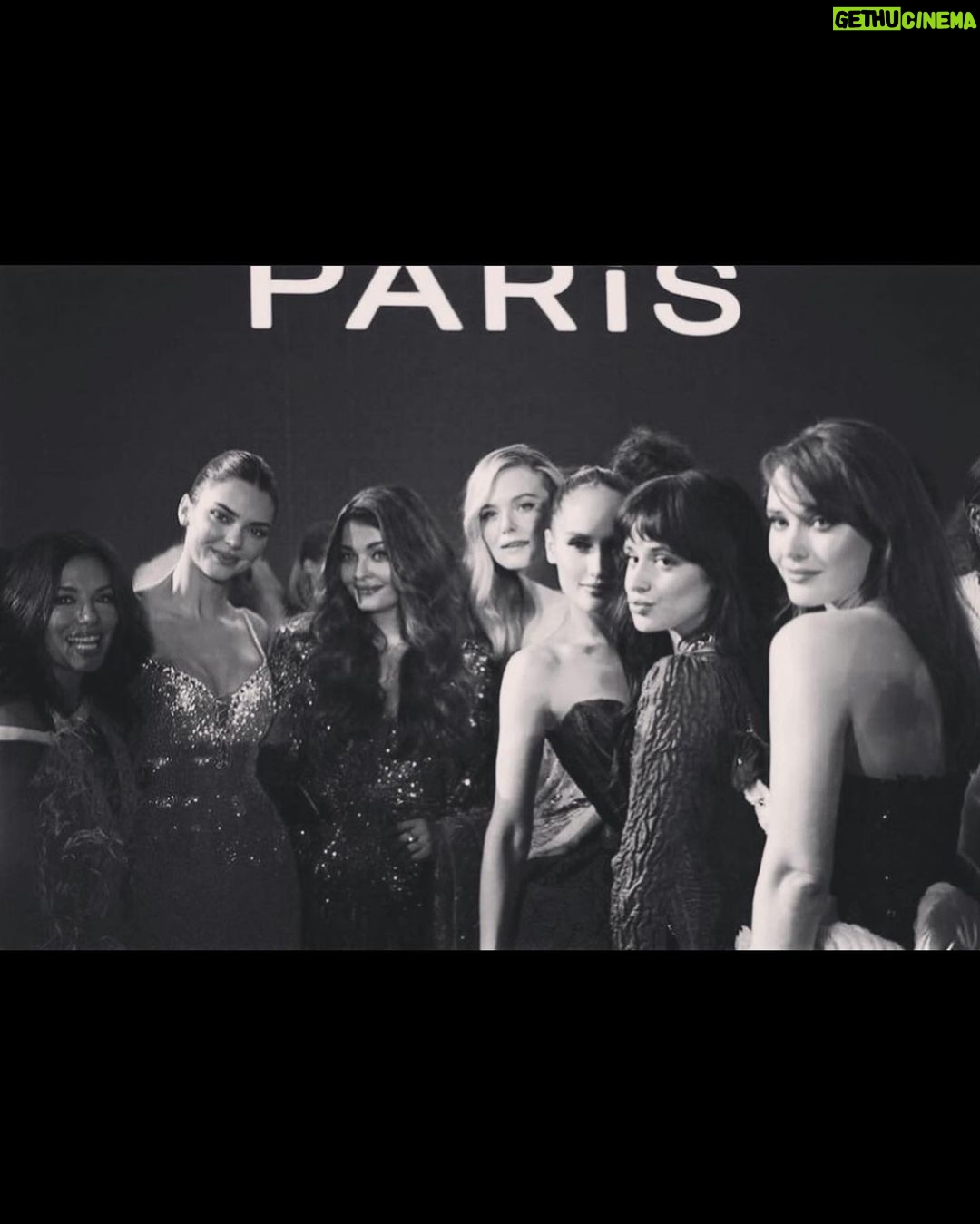 Camila Cabello Instagram - it just feels like weβre cute . π―ββοΈ thank you for surrounding me w the most supportive amazing girls at these events @lorealparis π luv you Torre Eiffel, Paris, France.