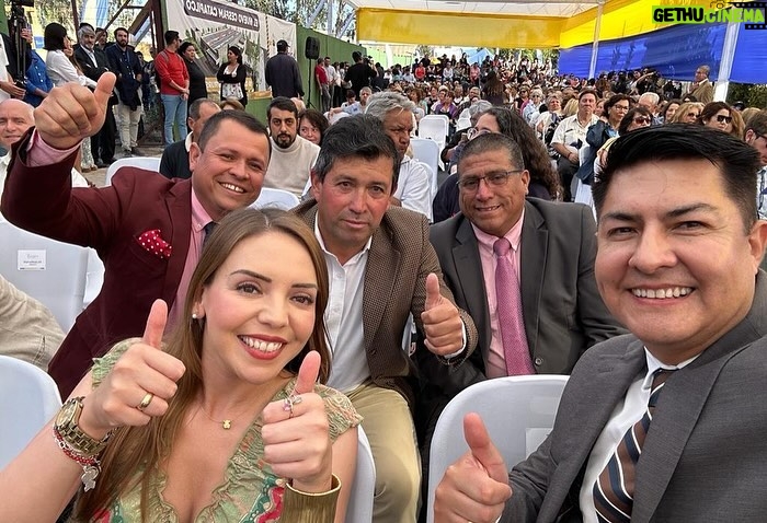 Camila Flores - 0.9K Likes - ✅ Primera piedra del Cesfam de #Catapilco 🙌🏻
Junto a nuestro #CORE Percy Marin acompañamos con gran alegría a nuestro querido alcalde de #Zapallar Gustavo Alessandri y vecinos en la colocación de la primera piedra de lo que será el Cesfam de Catapilco
Me alegra muchísimo que se esté avanzando después de 5 años de arduo trabajo y gestiones para que esto resulte
Me consta la dedicación que el alcalde puso en este proyecto para que se haga realidad, lamentablemente la burocracia no permitió avanzar más rápido
Como equipo felices de contribuir en cosas tan importantes como mejorar la salud 💪🏻