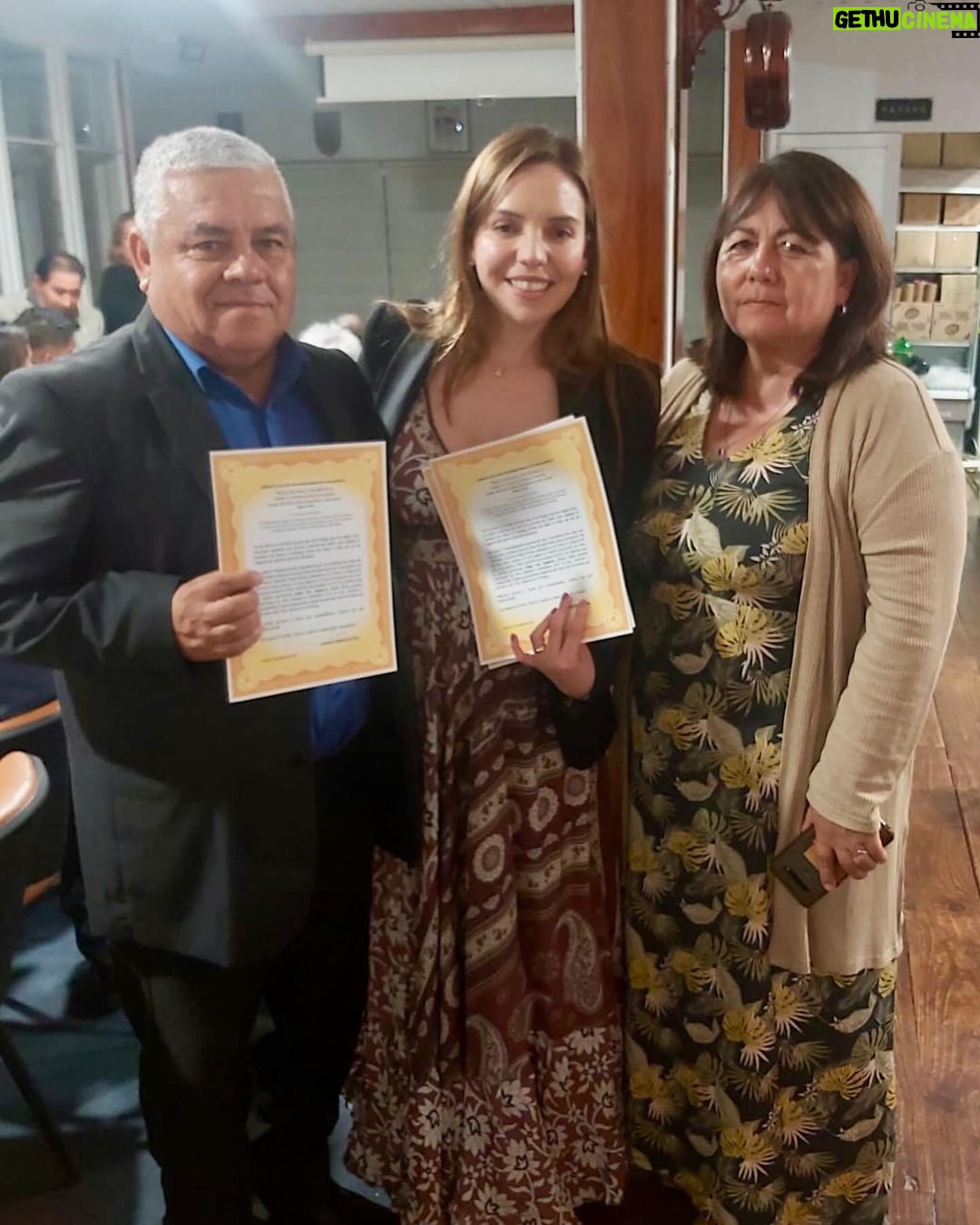 Camila Flores - 622 Likes - ✅ Cena de navidad con el Consejo de Pastores de #Quintero
Junto a nuestro CORE Percy Marin compartimos una significativa cena de navidad con el Consejo de Pastores Evangélicos de Quintero, fue una hermosa instancia de recogimiento y fe
Agradezco especialmente a Maritza Verdejo por organizar esta linda actividad
Firmes y adelante