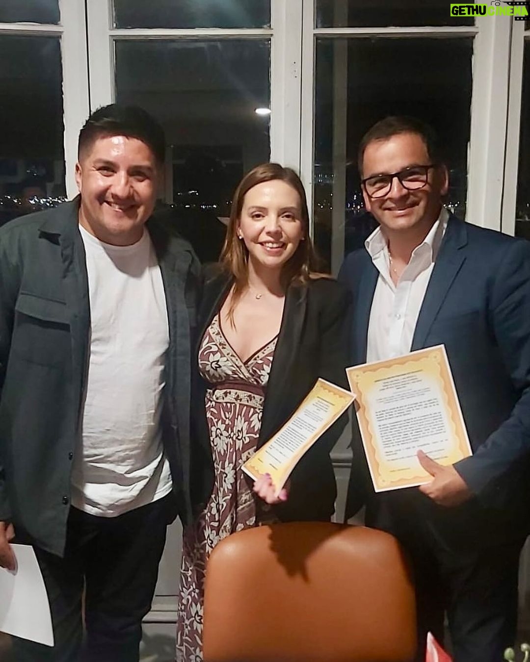 Camila Flores - 622 Likes - ✅ Cena de navidad con el Consejo de Pastores de #Quintero
Junto a nuestro CORE Percy Marin compartimos una significativa cena de navidad con el Consejo de Pastores Evangélicos de Quintero, fue una hermosa instancia de recogimiento y fe
Agradezco especialmente a Maritza Verdejo por organizar esta linda actividad
Firmes y adelante