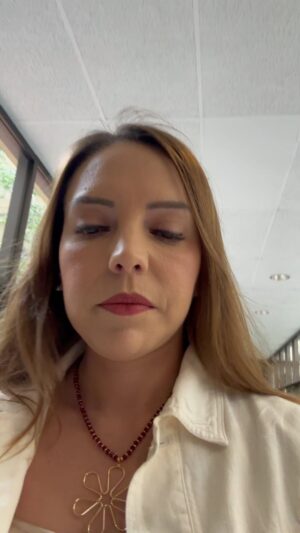 Camila Flores Instagram - No apoyaré el manotazo a nuestros fondos de pensiones 
Creo en la propiedad privada y que el 6% de cotización individual vaya a las cuentas individuales de cada trabajador