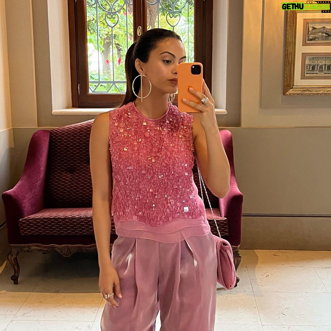 Camila Mendes Instagram - bambina barbie & friends 👛💗 grazie mille @armanibeauty Venice, Italy