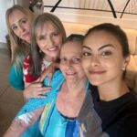 Camila Mendes Instagram – brasil pt 2: família carraro, beach tennis, bacalhau fresco Brasília, Brazil