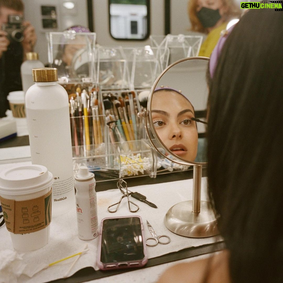 Camila Mendes Instagram - do revenge week begins now 😈 5 days until drea & eleanor invade your @netflix homepage