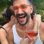 Camilo Instagram - Lo más importante es que en la vida lo más importante siempre sea lo más importante. Salud 🍷 por la familia!
