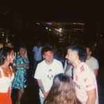 Camilo Instagram - Hoy tuve la fortuna de acompañar a un ser humano increíble y al mejor jugador de la historia @leomessi , en su llegada al @intermiamicf Mientras todo el mundo lo homenajeaba, él estaba con su maravillosa esposa @antonelaroccuzzo viendo a sus hijos jugar a la pelota al frente de miles de personas. No podemos decir que no estamos felices de tenerlos cerca, verdad @evaluna? jajaja