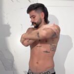 Camilo Instagram – Me acompañan mientras me arreglo para los premios @los40spain ?