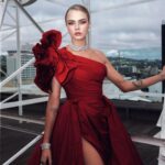Cara Delevingne Instagram - This year has truly been the most special for me, sober, healthy, happy and so much fun. I have gotten to know myself more in this last year than the last 30. Health is truly wealth. This is a big thank you to everyone who helped me get here, who supported me through the ups and downs. I love you all…. 2024, I am very excited indeed ❤️scroll to the end to see some funny moments 🎉