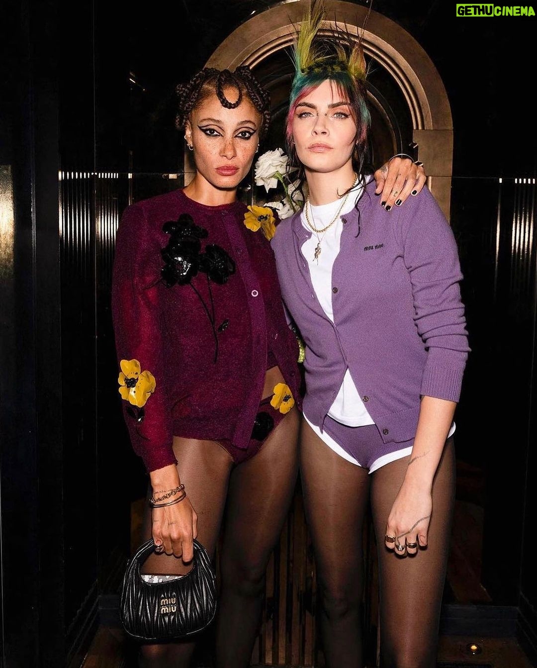 Cara Delevingne Instagram - 🌏🌍🌎 #VOGUEWORLD Theatre Royal Drury Lane