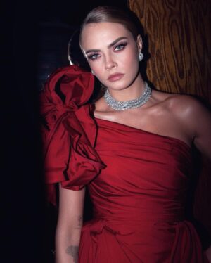 Cara Delevingne Instagram - OSCARS. 💃🏼 (it’s me)