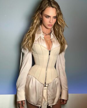 Cara Delevingne Instagram - What would you call this look?