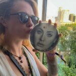 Cara Delevingne Instagram - An absolutely A+ London weekend seeing the sensational queen @adele in Hyde Park & a lovely stay at @thesavoylondon … thank you @all ! Hyde Park, London