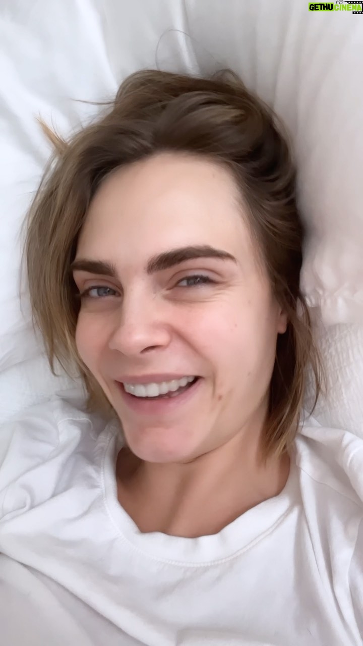Cara Delevingne Instagram - Laughter is the best medicine