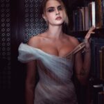 Cara Delevingne Instagram - The library is open @vanityfair