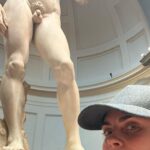 Cara Delevingne Instagram - penis, pasta and little ol’ me 🤌 Thank you @airbnb ❤️ Firenze, Italy
