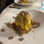 Cara Delevingne Instagram - penis, pasta and little ol’ me 🤌 Thank you @airbnb ❤️ Firenze, Italy