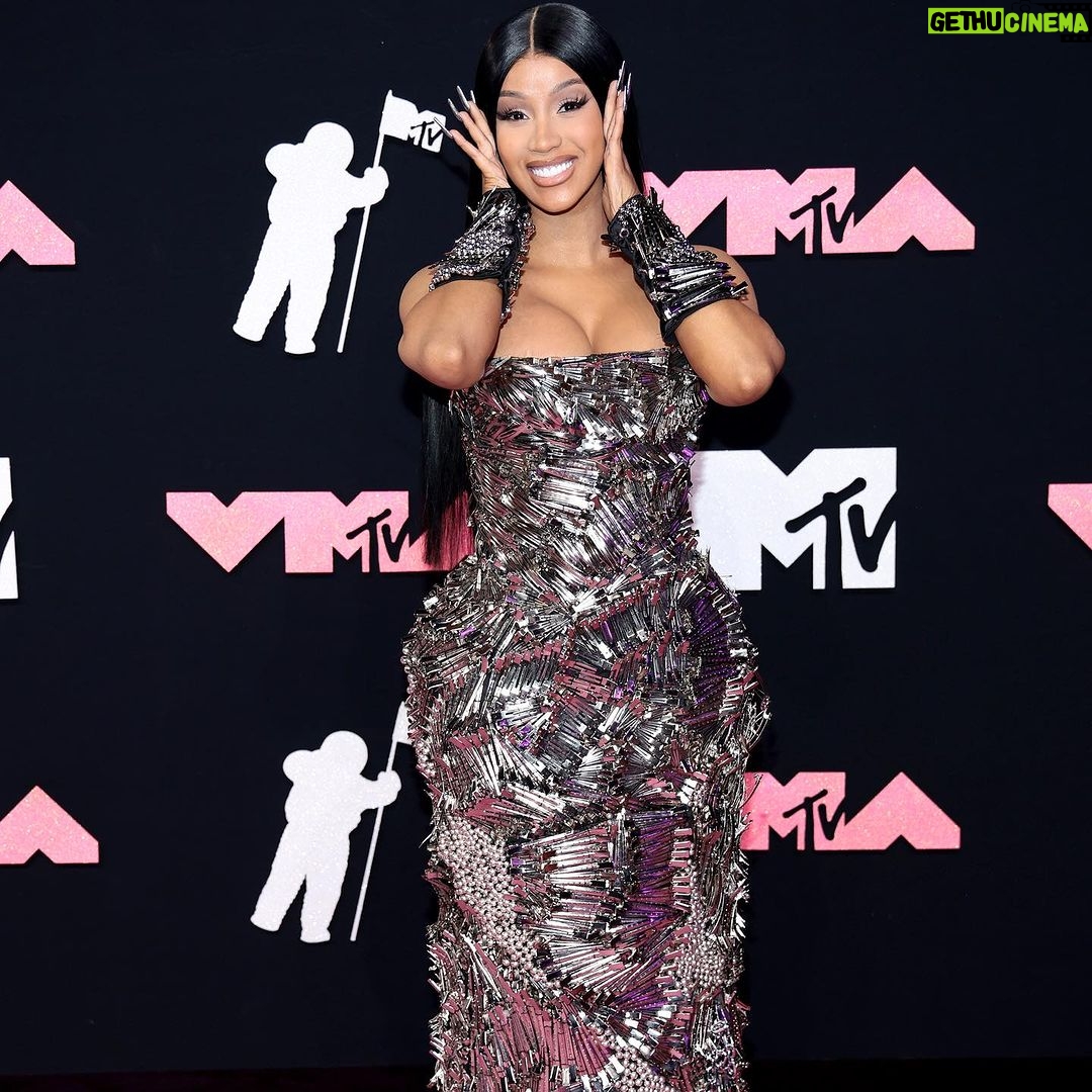 Cardi B Instagram - I can body every look and I can body every pose