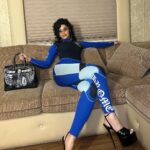 Cardi B Instagram - New chrome you don’t got it at home..Thanks babe 💙🖤
