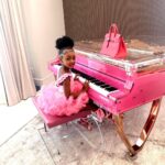 Cardi B Instagram - My baby is five🥹….Happy birthday to my pretty princess.It’s beautiful seeing my girl grow yet makes me a lil sad that my baby is not my little baby no more.💖🎀🍰🎂5️⃣..light lil turn up today till the weekend🎉🥳🎈