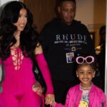 Cardi B Instagram - NEW YORK thank you for showing me so much love! People had nasty things to say for weeks just for it to sell out and turn out amazing. I haven’t released music in a long time but this definitely motivated me to get back outside. Thank you to all artists who came out during my set and all of the other amazing artists on the line up… WE DID THAT!! Don’t pay attention to the negativity, when the hate don’t work they start telling lies. I’m on a high right now. Thank you @latto777 @21savage @dougieb___ @glorillapimp @itsbankhead