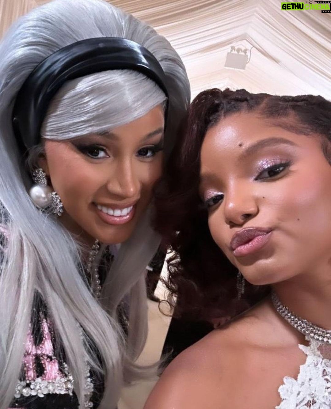 Cardi B Instagram - Soo what do you guys think Happens inside the Metgala? You know when Iām in @richardquinn Iām dress to KILL!šš¤
