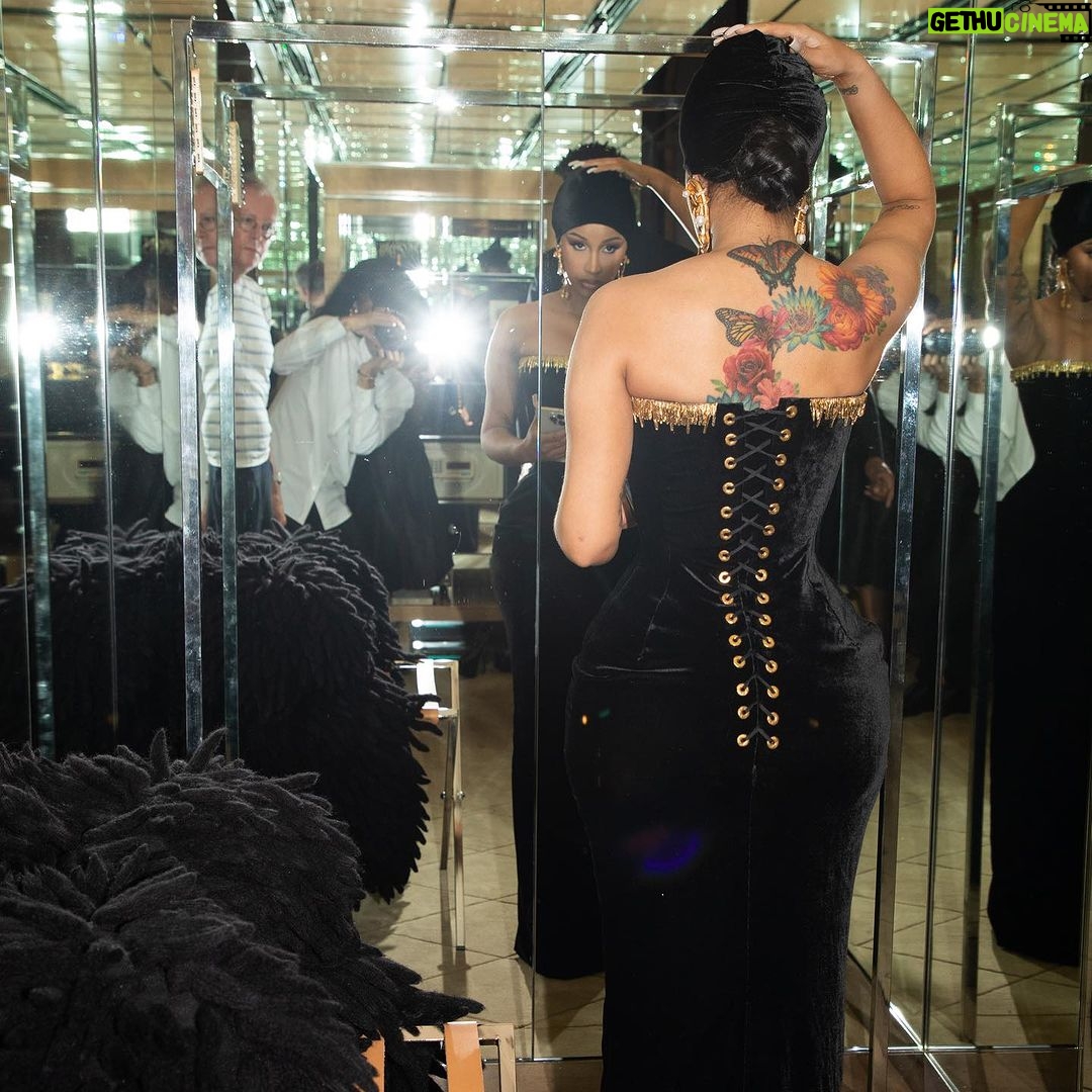 Cardi B Instagram - Polished! @schiaparelli BEAUTIFUL SHOW 🖤