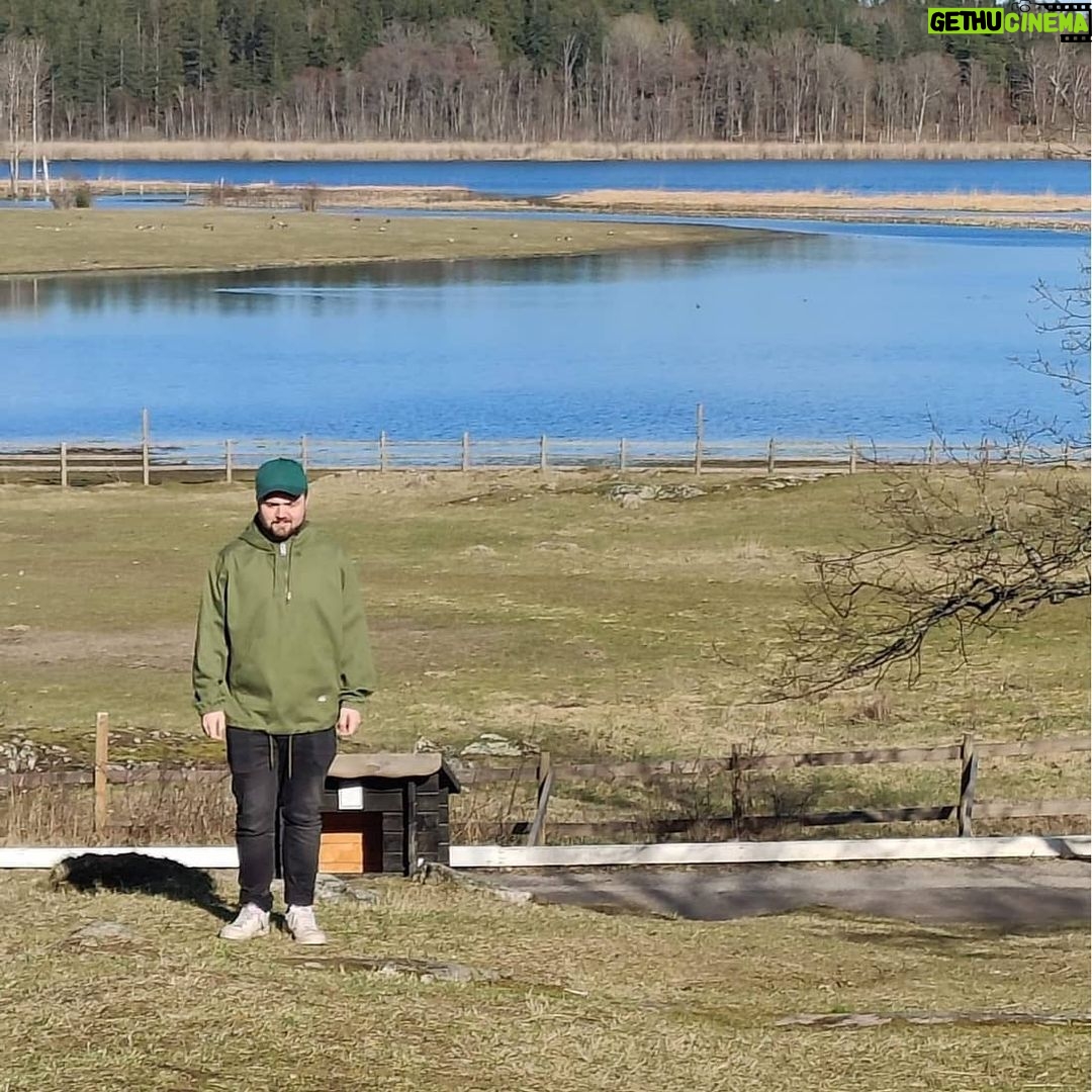 Carl Stanley - 4.1K Likes - Friluftsdag.
Akta huet.