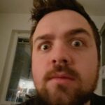 Carl Stanley Instagram - Mitt nyaste konstverk. Bildserien: ”En förvirrad man upptäcker sitt eget kaffe.”