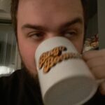 Carl Stanley Instagram - Mitt nyaste konstverk. Bildserien: ”En förvirrad man upptäcker sitt eget kaffe.”