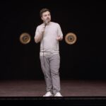 Carl Stanley Instagram - Nu är den på SVT Play! Född 1996 inspelad på Lunds Stadsteater i Februari i år. Tack alla som tittar och som ska titta. Hoppas ni gillar den! Länk i bio!