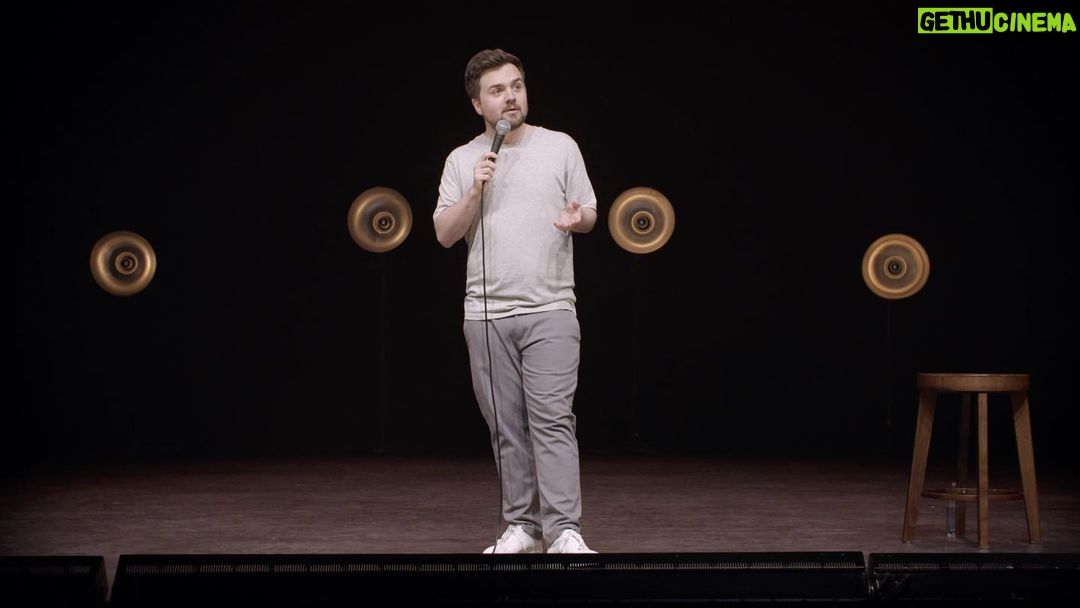 Carl Stanley - 2.8K Likes - Nu är den på SVT Play! Född 1996 inspelad på Lunds Stadsteater i Februari i år. Tack alla som tittar och som ska titta. Hoppas ni gillar den! Länk i bio!